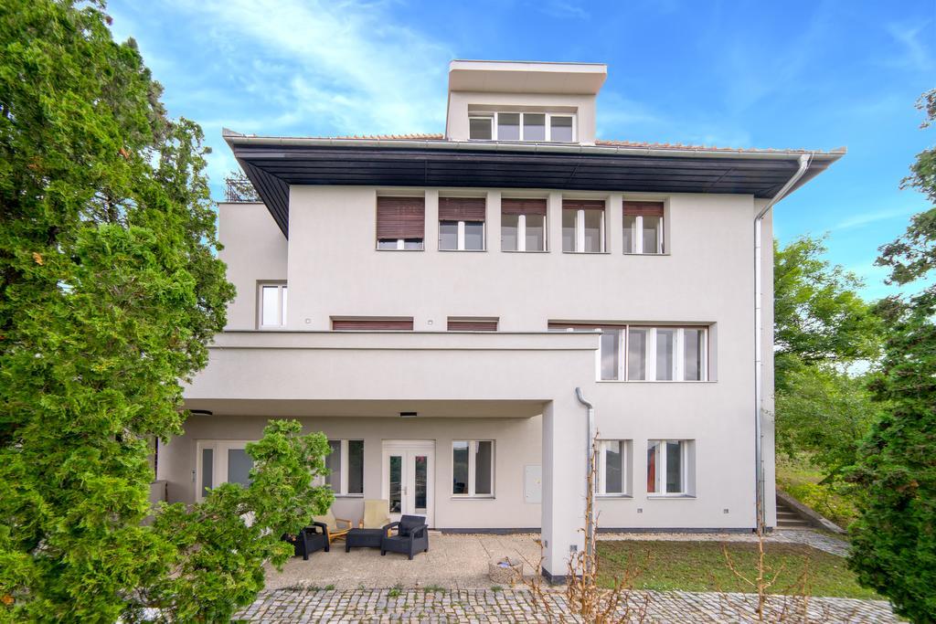Nosislav Apartments Buitenkant foto